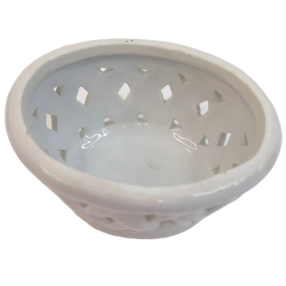 Vintage Trinket Box Applied Rose Flowers Reticulated Lattice Basket Jewelry Ring - Picture 5 of 10